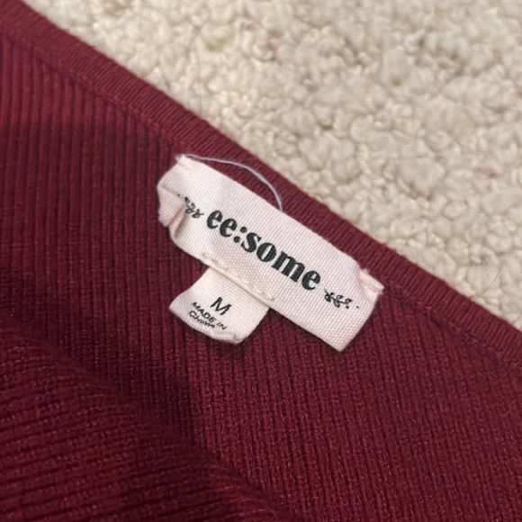 One Shoulder Maroon Sweater - Picture 2 of 2